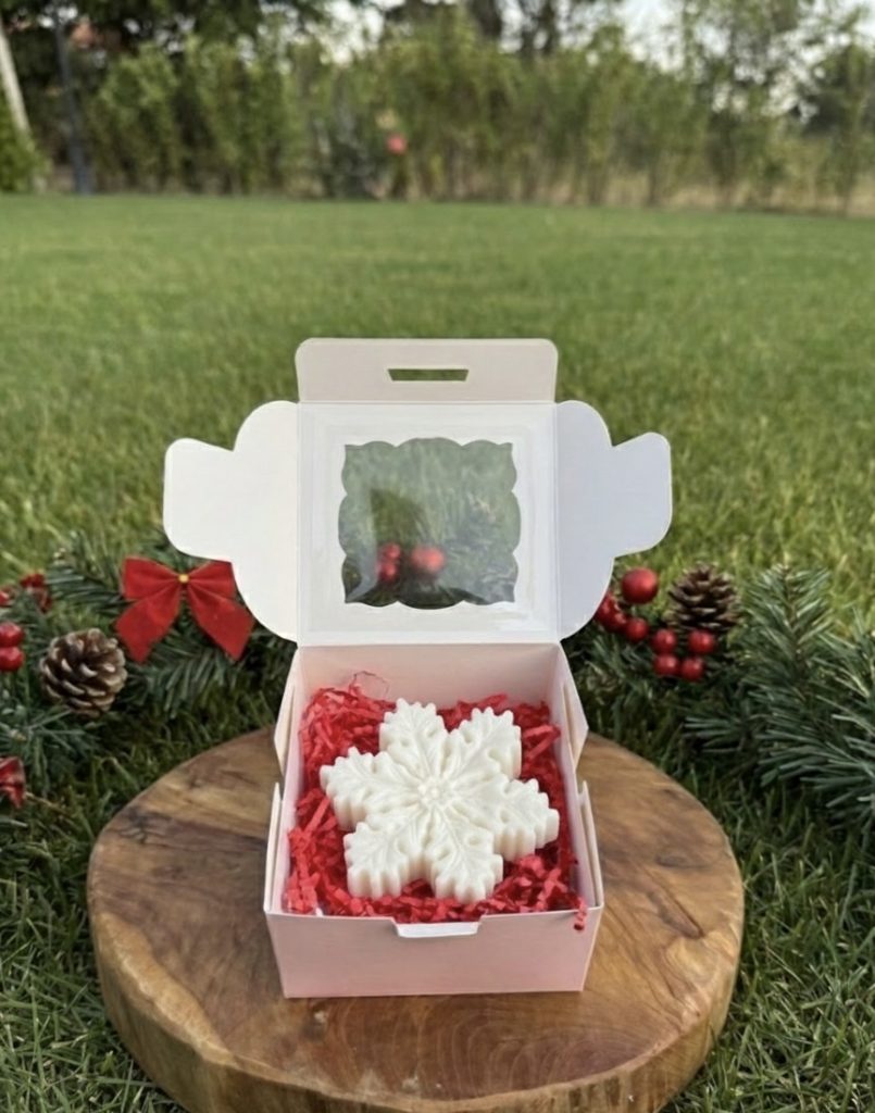 Луксозна Коледна Подаръчна Свещ - Снежинка